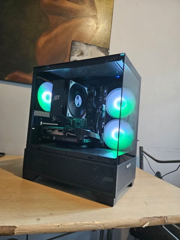 PC Gamer Apolo — RTX 5070 + Ryzen 7 9700X