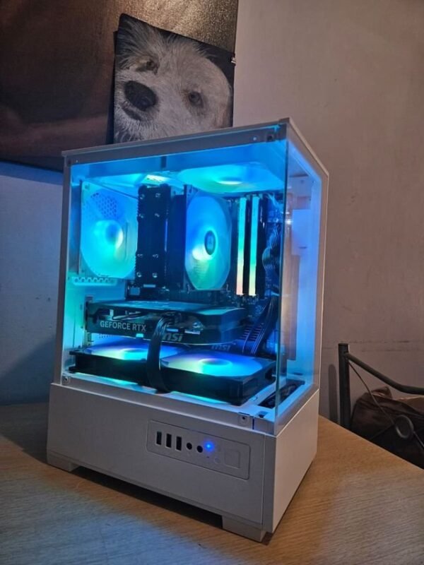 PC Gamer Atenea — RX 9070 + Ryzen 7 8700G