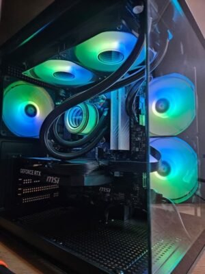 PC Gamer Jápeto — RTX 5080 + Ryzen 7 7800X3D